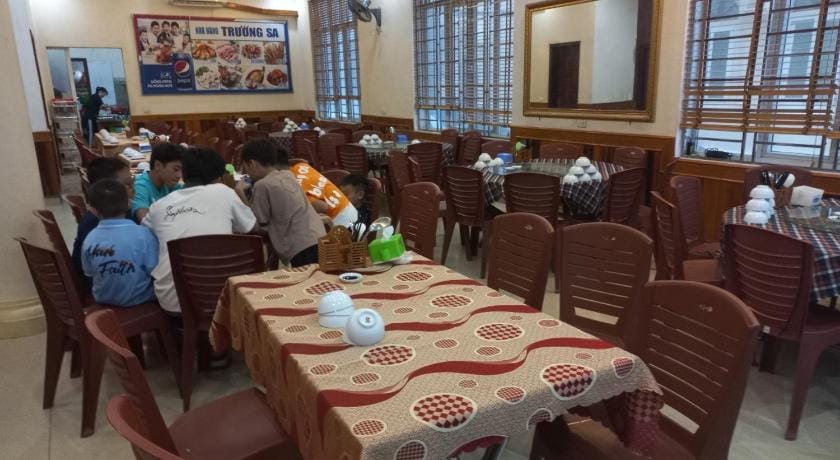 Trường Sa Hotel Cửa Lò Beach Hotel in Laos