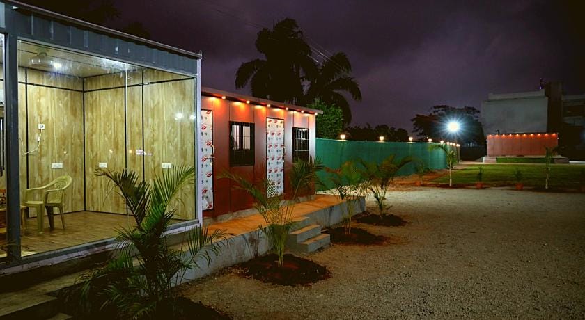 Sky Lawns Lodge in Lonavla