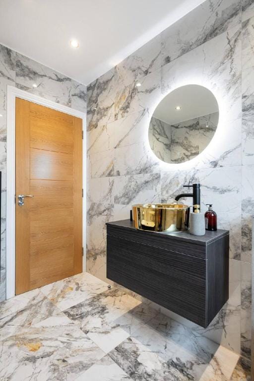Palmers Green London 5BR Lovely House Vacation rental in London