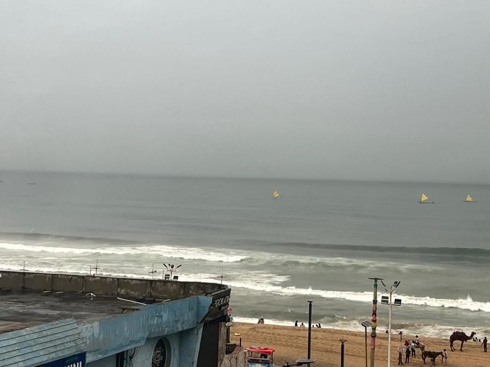 THE Q HOTEL RK BEACH Hotel in Visakhapatnam