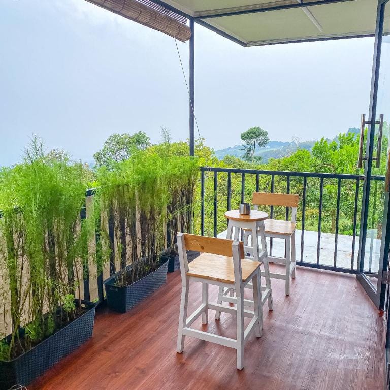 Tamasya Home, short escape to mountain cabin Villa in West Java