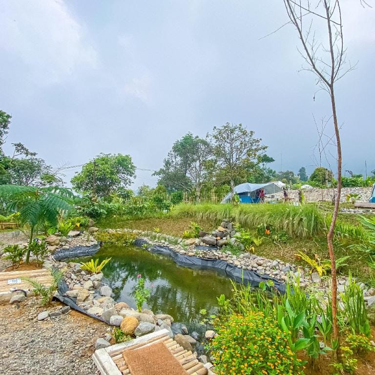 Tamasya Home, short escape to mountain cabin Villa in West Java