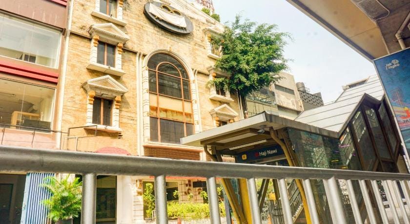 Hotel O Townhouse Oak Grand Orienchi Hotel in South Jakarta City