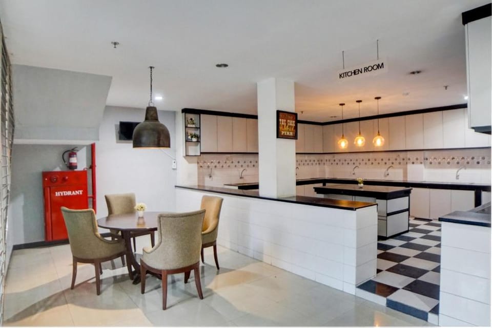 Hotel O Finest House Near Amplas Bus Terminal Hotel in Indonesia