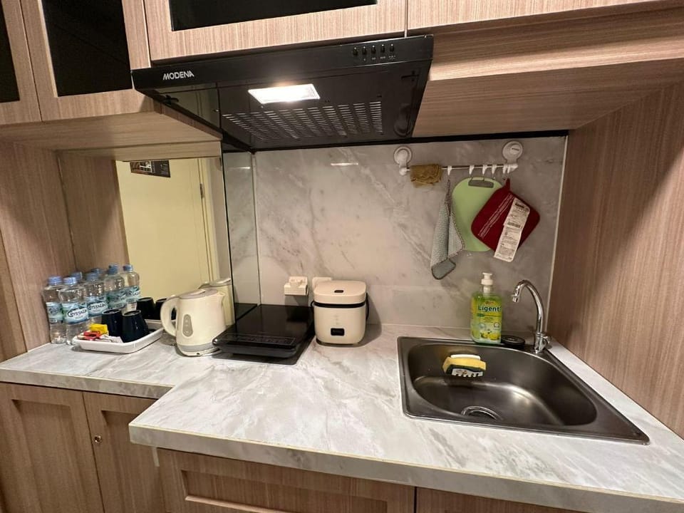 GIVELEY3 MTOWN APARTMENT SUMMARECON SERPONG BYGIZL Apartment in West Java