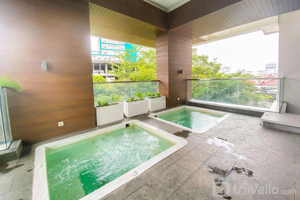 Stunning & Homey Studio Capitol Suites By Travelio Apartment in Jakarta