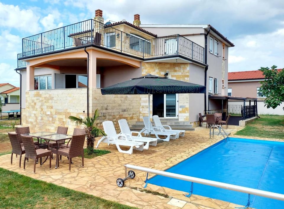 Villa Gracia - playroom & playground Pula - Istria Villa in Istria County