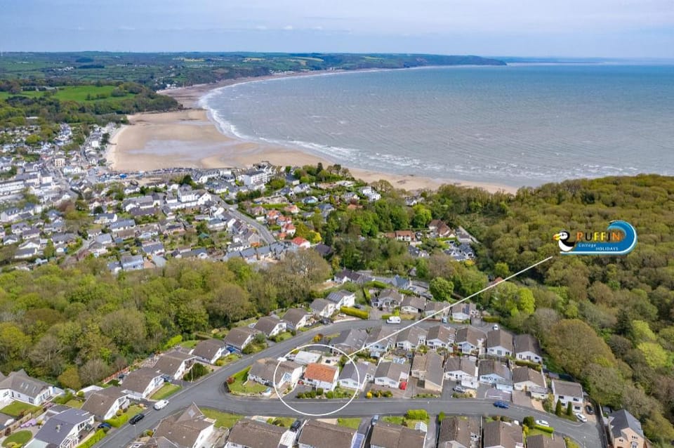 Glen View - Panoramic Sea Views Apartment in Saundersfoot