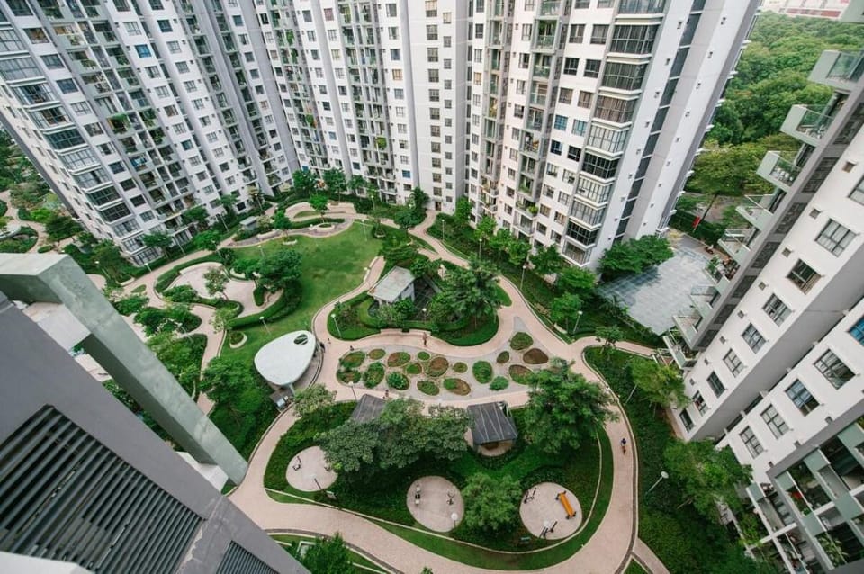 Lux Home Apartment Near Airport 2BR+2WC *Free Pool Apartment in Ho Chi Minh City