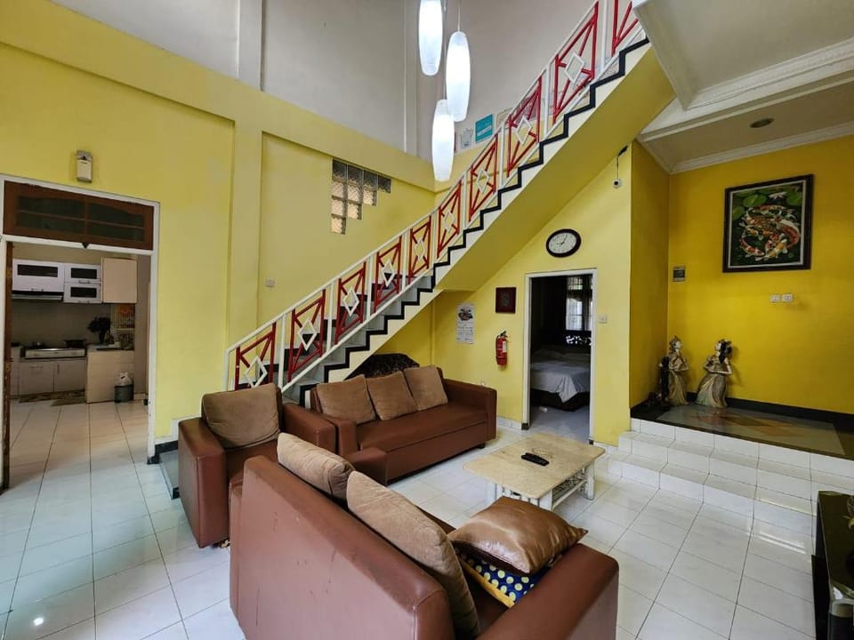 Guest House Omah Waris Vacation rental in Special Region of Yogyakarta
