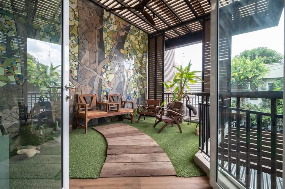 MIQ Rama9 _Villa 3Br in City/Jodd fair/MRT/65”TV Vacation rental in Bangkok