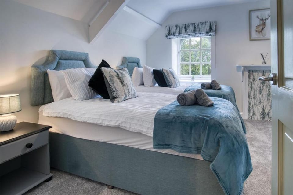 The Stables - 2 Bedroom Cottage - Princes Gate Apartment in Amroth