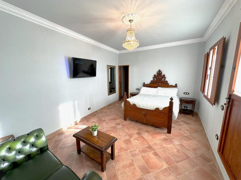Masia Can Viver - Olive oil tourism B&B Country House in Vallès Occidental
