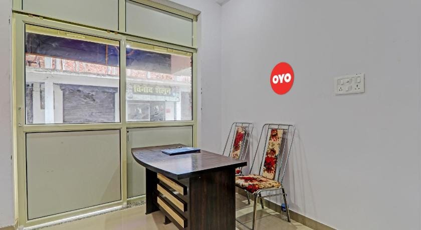 Hotel O Hotel Trimurti Inn Hotel in Lucknow