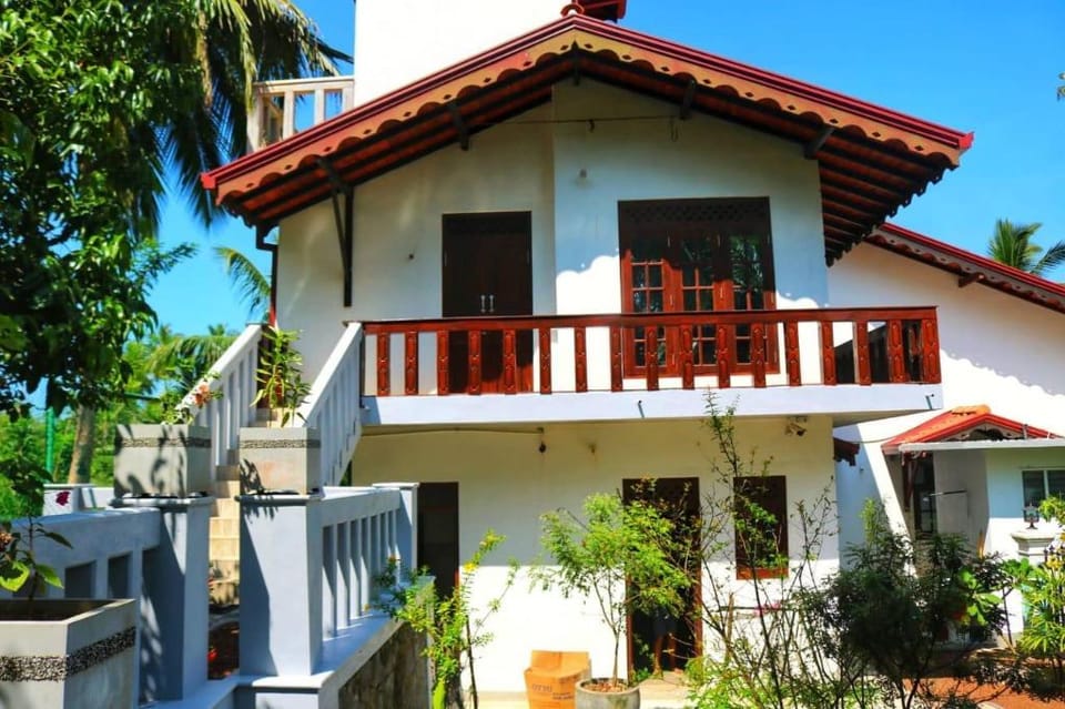 Villa Svara Hotel in Western Province