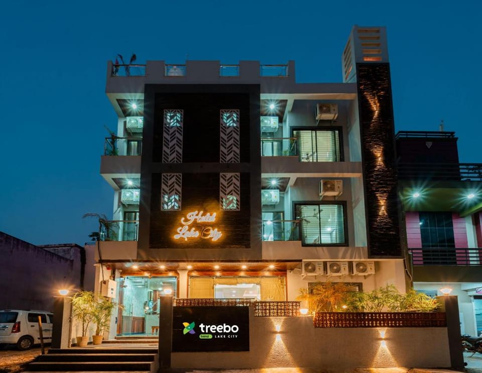 Treebo Lake City Hotel in India