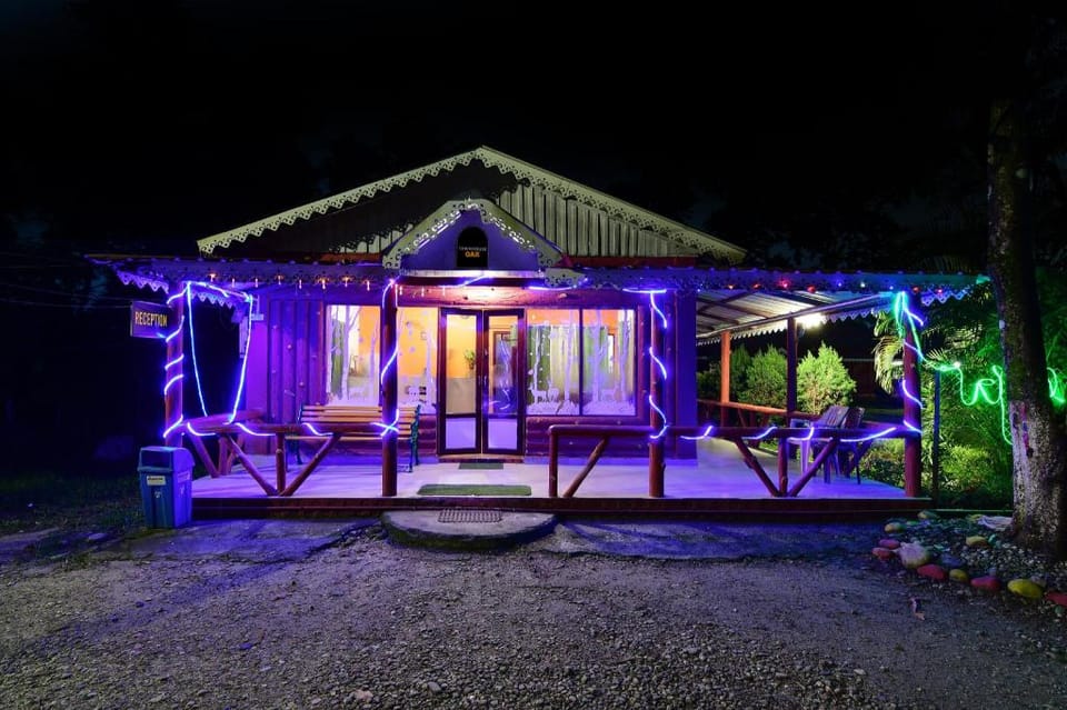 Townhouse OAK Gorumara Jungle Resort Hotel in West Bengal