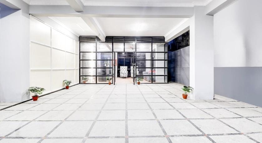 Townhouse De Alphabet Kukatpally Near Nexus Mall Hotel in Hyderabad