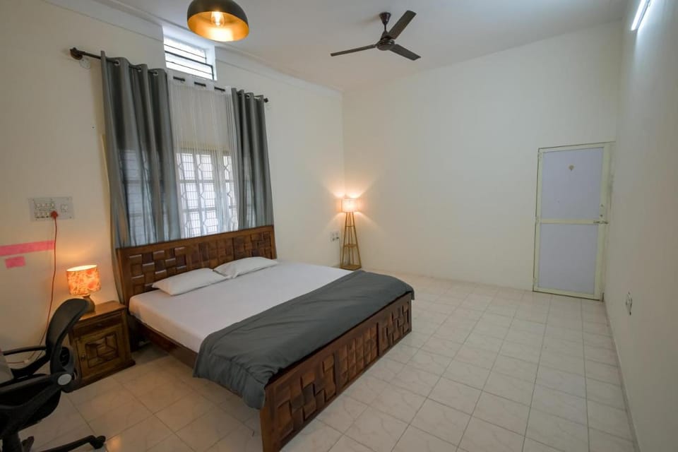 HomeSlice Nazaara, HomeStay in BTM Vacation rental in Bengaluru