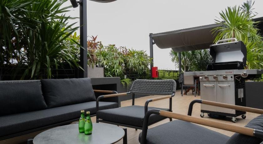 VicHaus Serviced Apartment Apartment hotel in Singapore