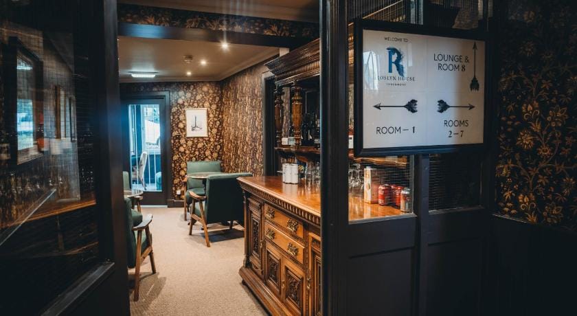 Roslyn House Bed and Breakfast in Scotland