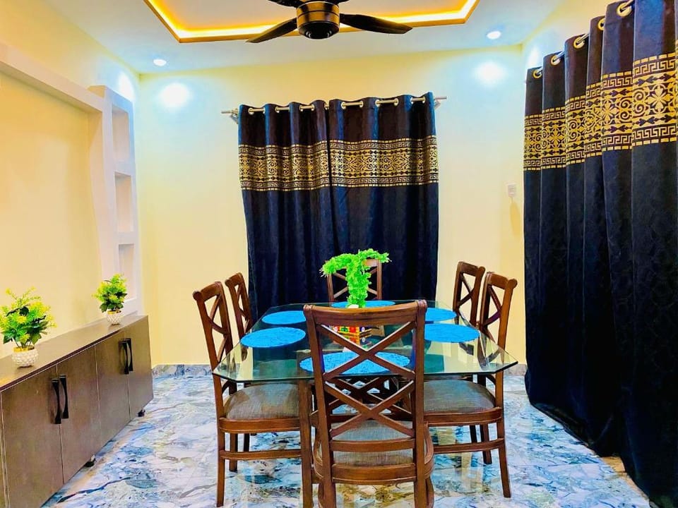 Moon light guesthouse Bed and Breakfast in Islamabad