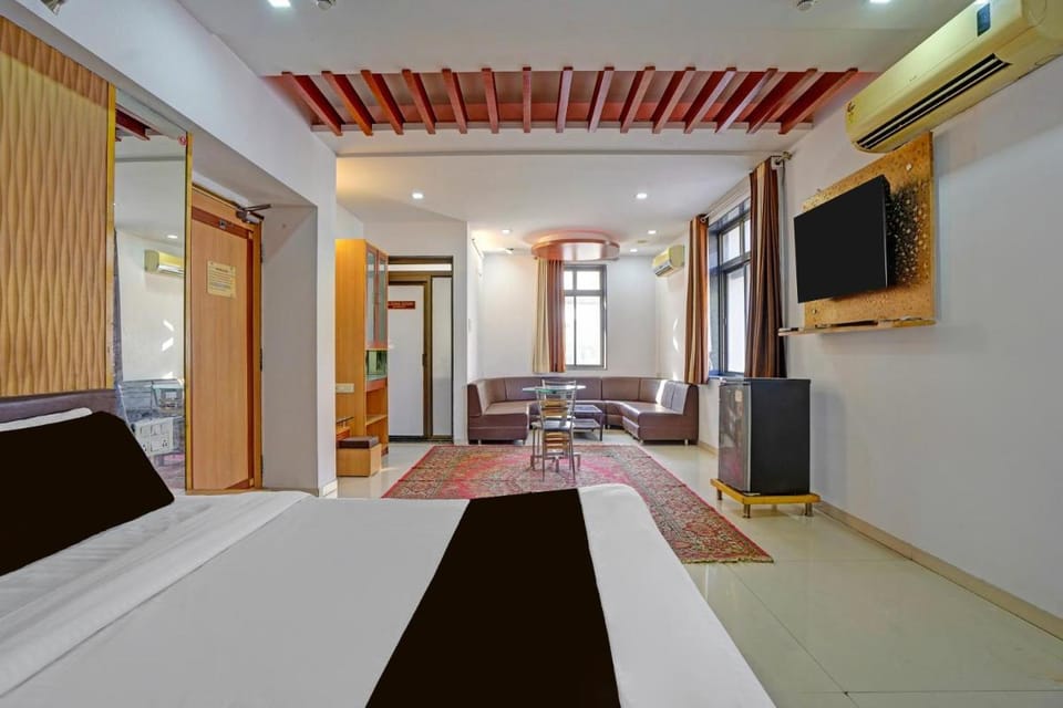 Super Collection O Dandiya Bazar Formerly Vrundavan Residency Hotel in Vadodara