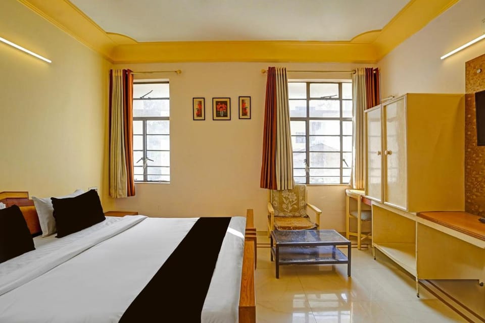 Super Collection O Dandiya Bazar Formerly Vrundavan Residency Hotel in Vadodara