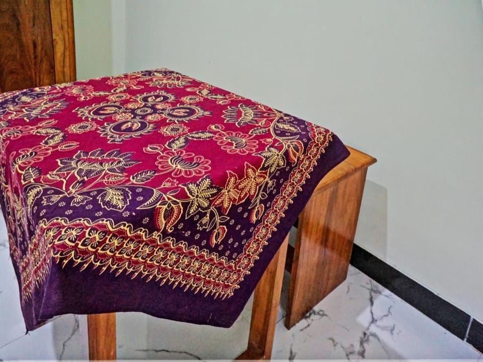 SPOT ON 92916 Batu Mas Homestay Syariah Hotel in East Java