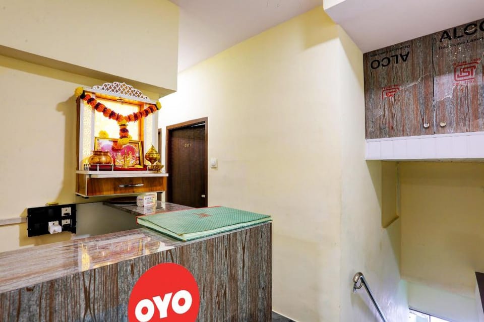 Collection O Goregaon West Hotel in Mumbai