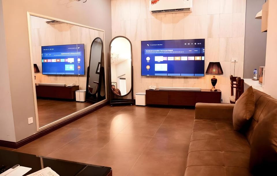Swan Suites Hotel in Lahore