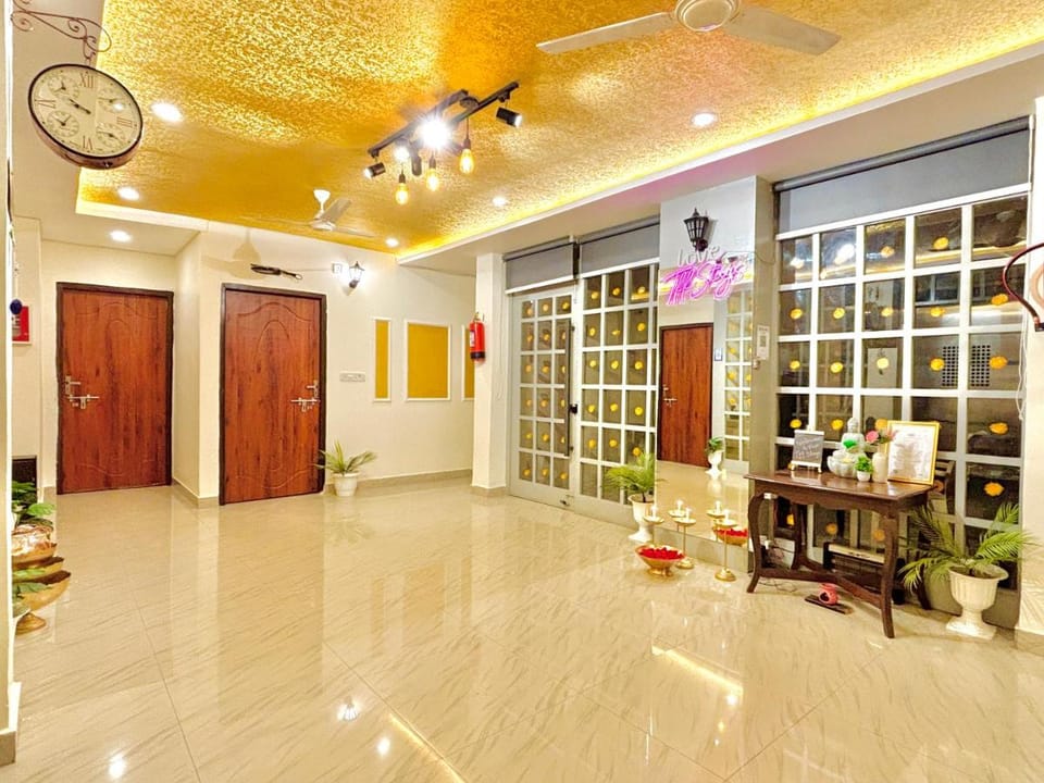 The First Floor I Top Rated Boutique Homestay I Near Lekhraj Metro Lucknow Vacation rental in Lucknow