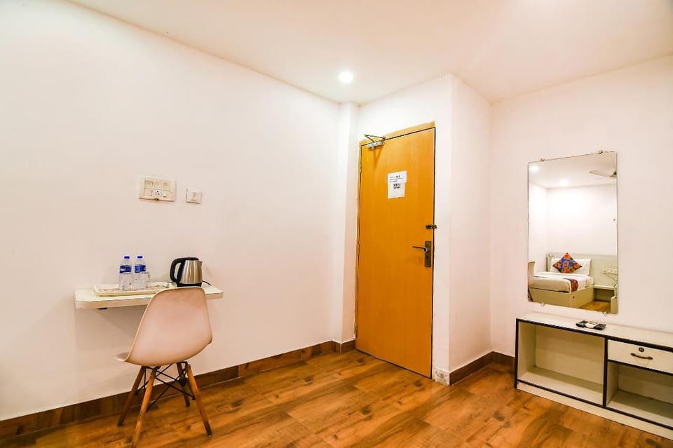 FabHotel Globe Express - Nr. Ruby Hospital Hotel in Kolkata