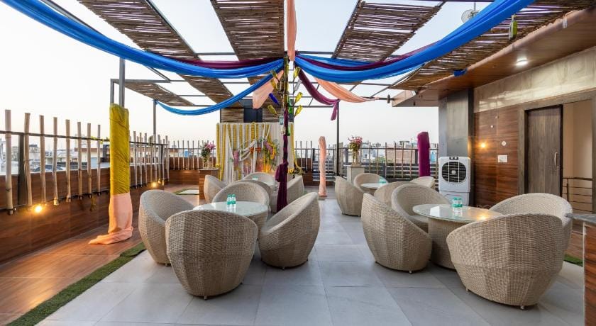 Noida Business Suites Hotel in Noida