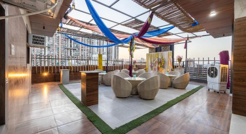 Noida Business Suites Hotel in Noida