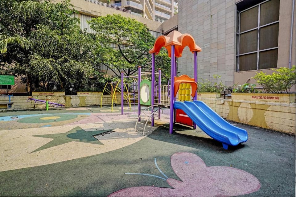 OYO Unique Home Hotel in Mumbai