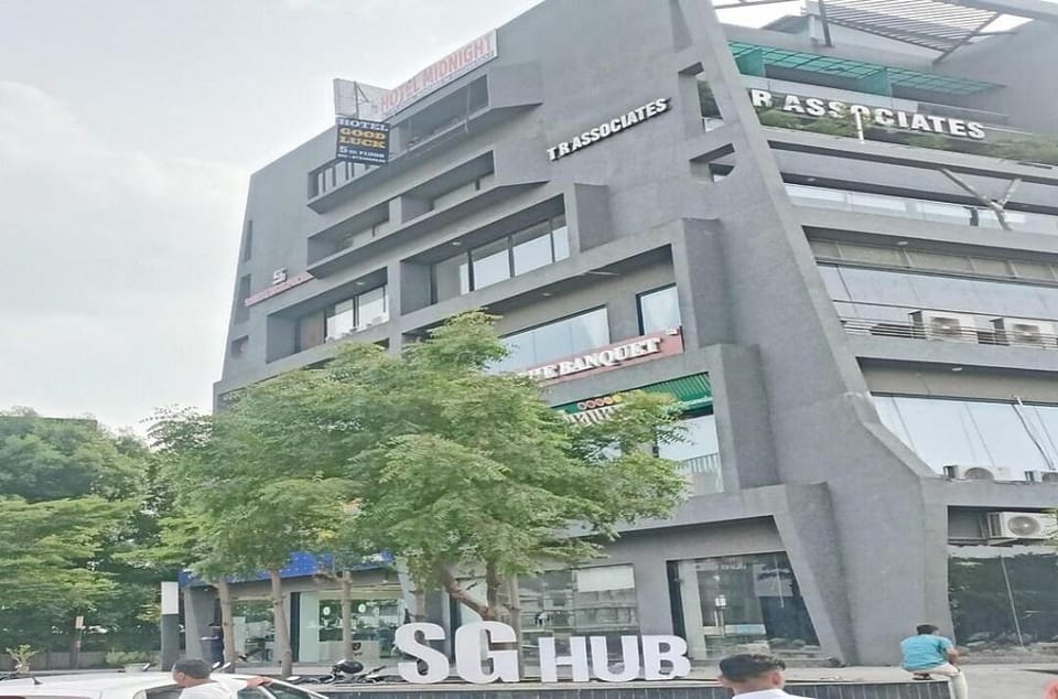 Hotel Good Luck Hotel in Ahmedabad