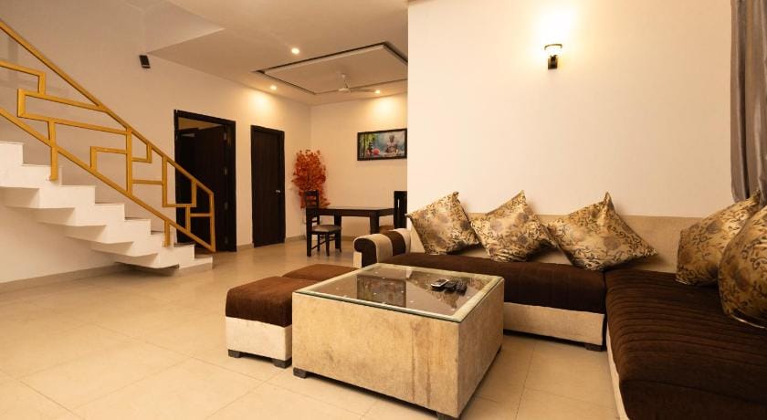 Citrine Suites and Resorts Hotel in Uttar Pradesh