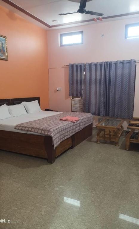 AVADH HOTEL & GUEST HOUSE Faizabad Hotel in Nepal