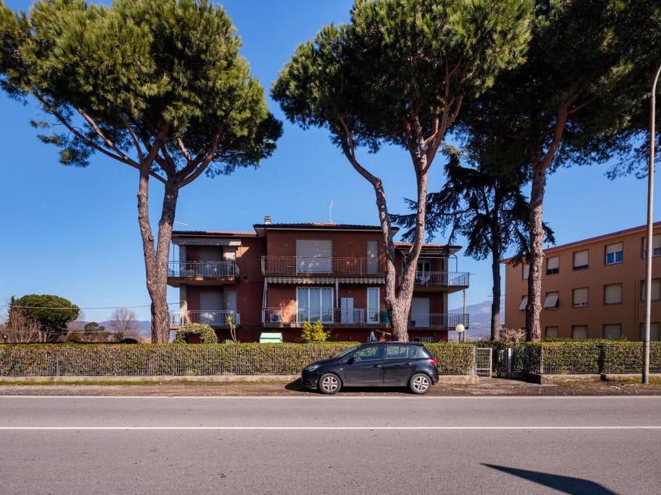 Belvilla by OYO APT 7 VILLA DEI PINI Vacation rental in Province of Massa and Carrara