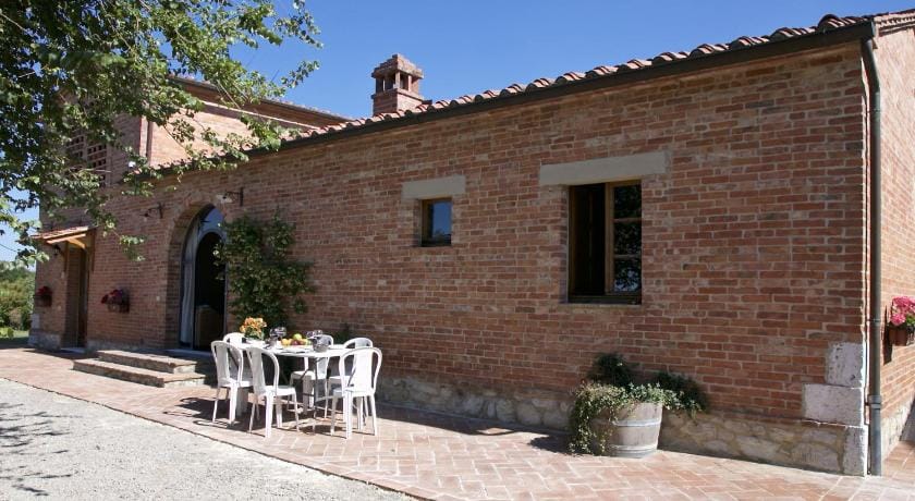 Tuscan Hilltop Farm Stay Vacation rental in Tuscany