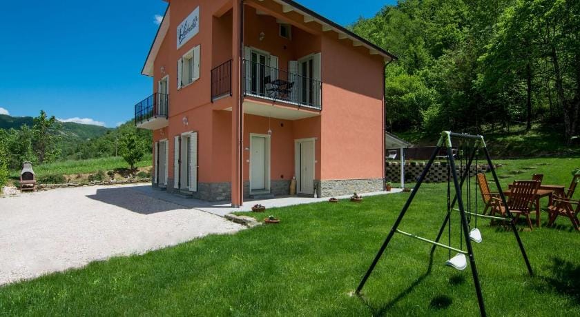 Villa in Borgo Pace with Private Pool Vacation rental in Marche