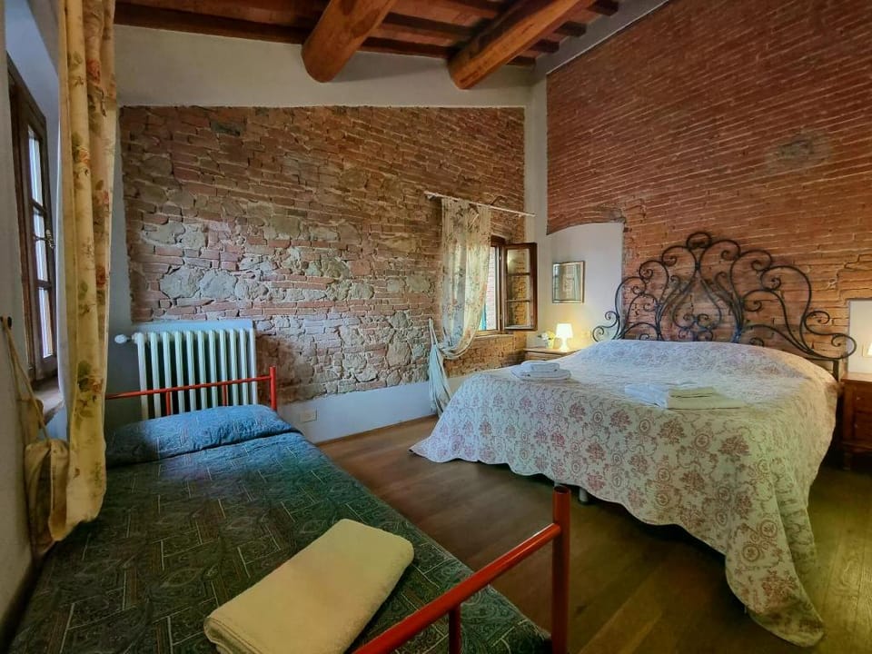Farmhouse in Tuscany with Pool  Near Montecastello Vacation rental in Tuscany