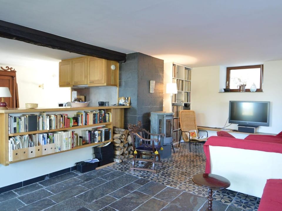 Holiday Home in Izier with Roofed Terrace, Garden, Parking Vacation rental in Wallonia, Belgium