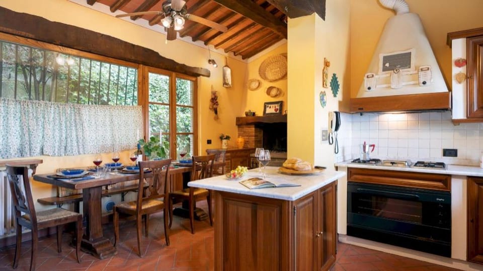 Podere Belvedere 6, Emma Villas Apartment in Tuscany