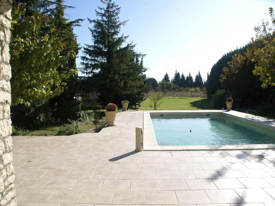 Holiday Home in Le Thor with Private Pool Vacation rental in Le Thor