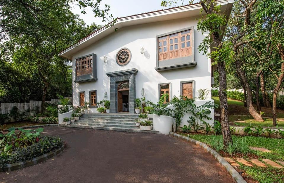 LohonoStays Estate de Escobar Hotel in Goa, India