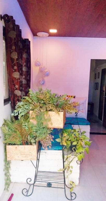 Ivy Little Door Cottage (3 Bhk) Pool, Lonavala Vacation rental in Lonavla