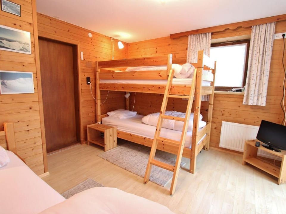 Nice home in Niedernsill with  Vacation rental in Salzburgerland