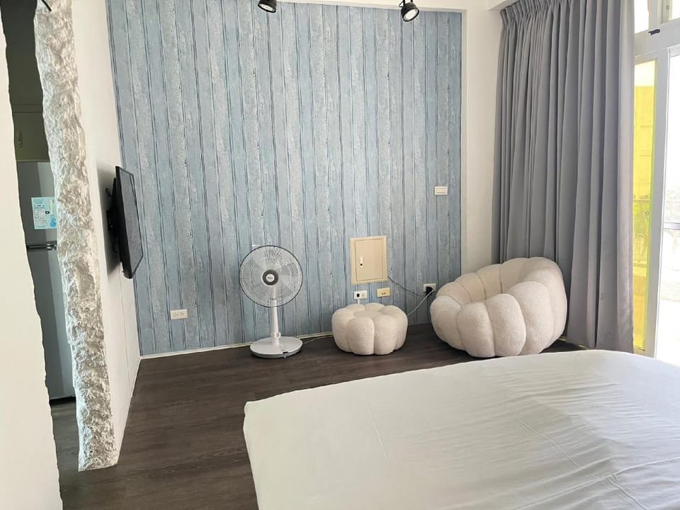 back mountain and cat【後山與貓】日子｜朋友相聚美好四人房｜寵物友善｜方便停車｜ Vacation rental in Taiwan, Province of China